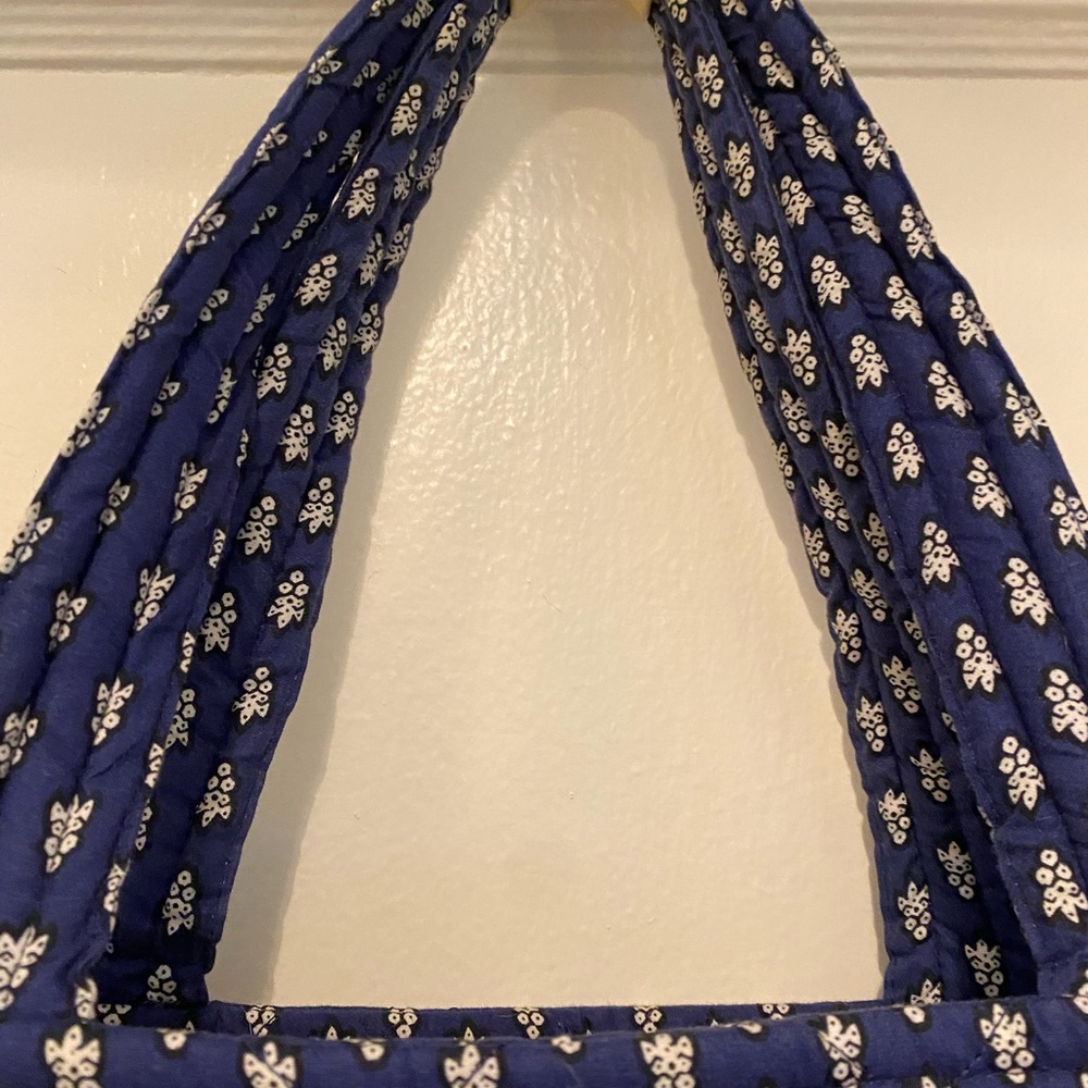 Souleiado Quilted Navy Floral Zippered Tote Bag - Women - Picture 5 of 7